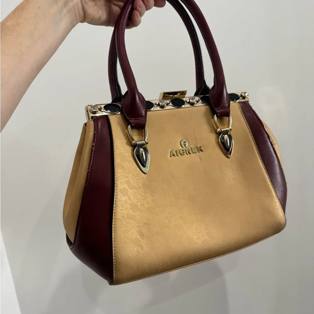 Vintage Etienne Aigner top handle kiss lock satchel